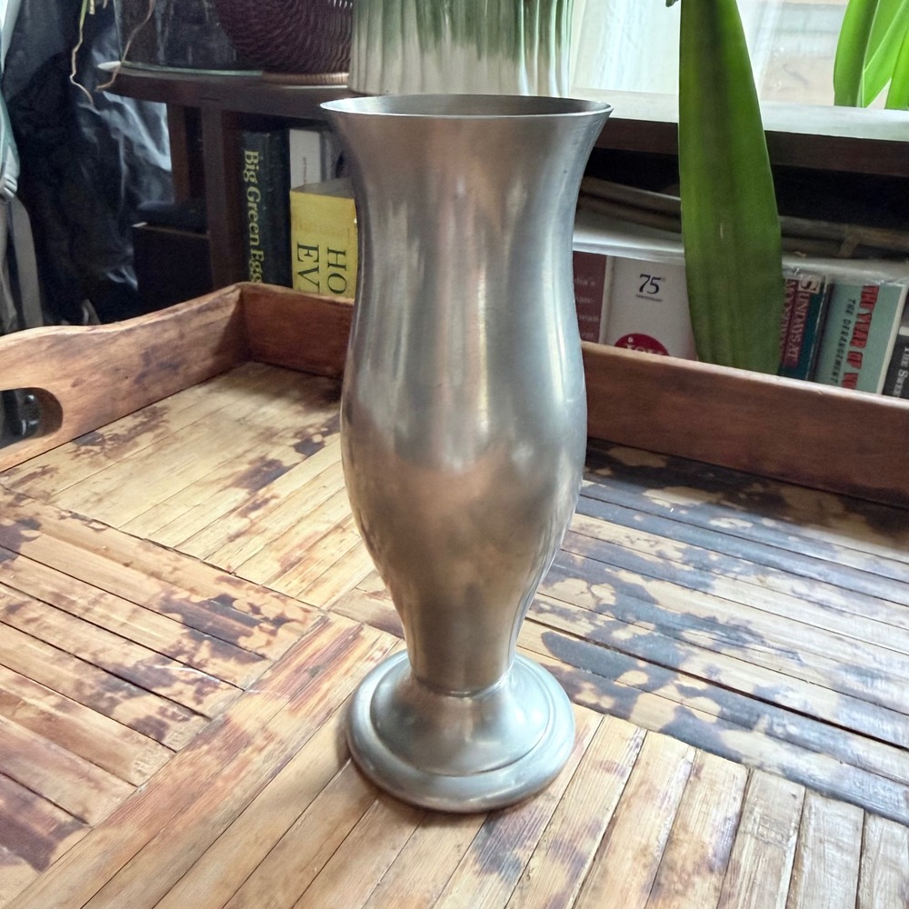 International Silver Pewter Vase Home Decor Silver Excellent Flared 277 66-1